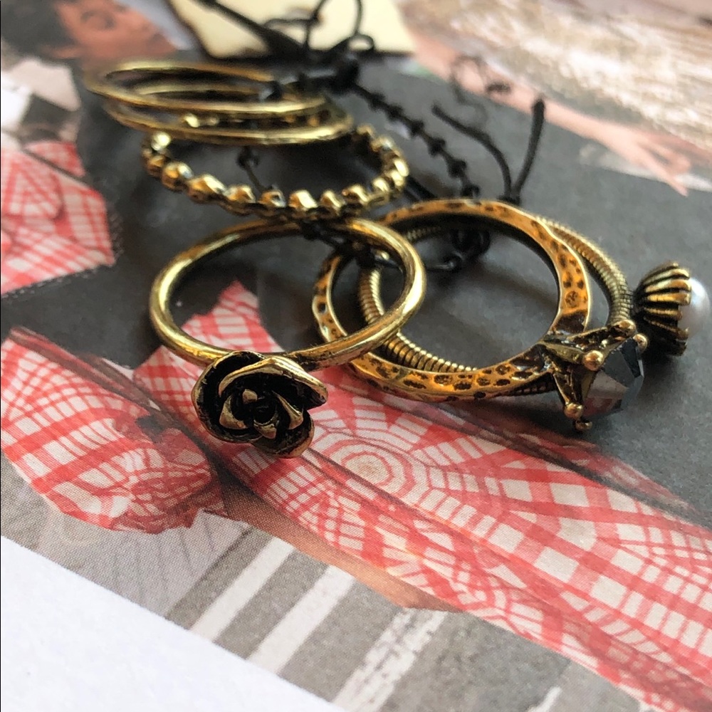 New✨ - Midi Ring Stack